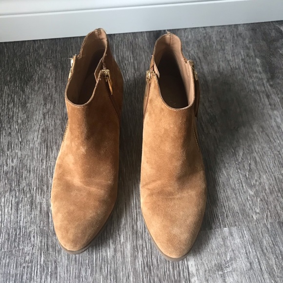 Franco Sarto short ankle bootie - Picture 2 of 6